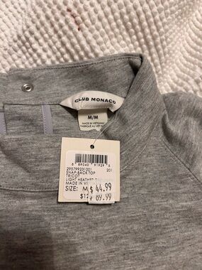 Club Monaco Light Heather Gray Snap-Back Crop Top